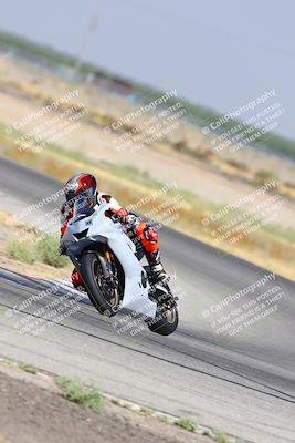 media/Aug-06-2023-TrackDaz (Sun) [[ac7f4f6367]]/B Group/sweeper/